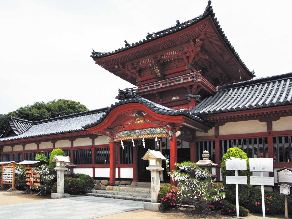 Ooedo Onsen Monogatari Dogo Hotel Macujama Kültér fotó