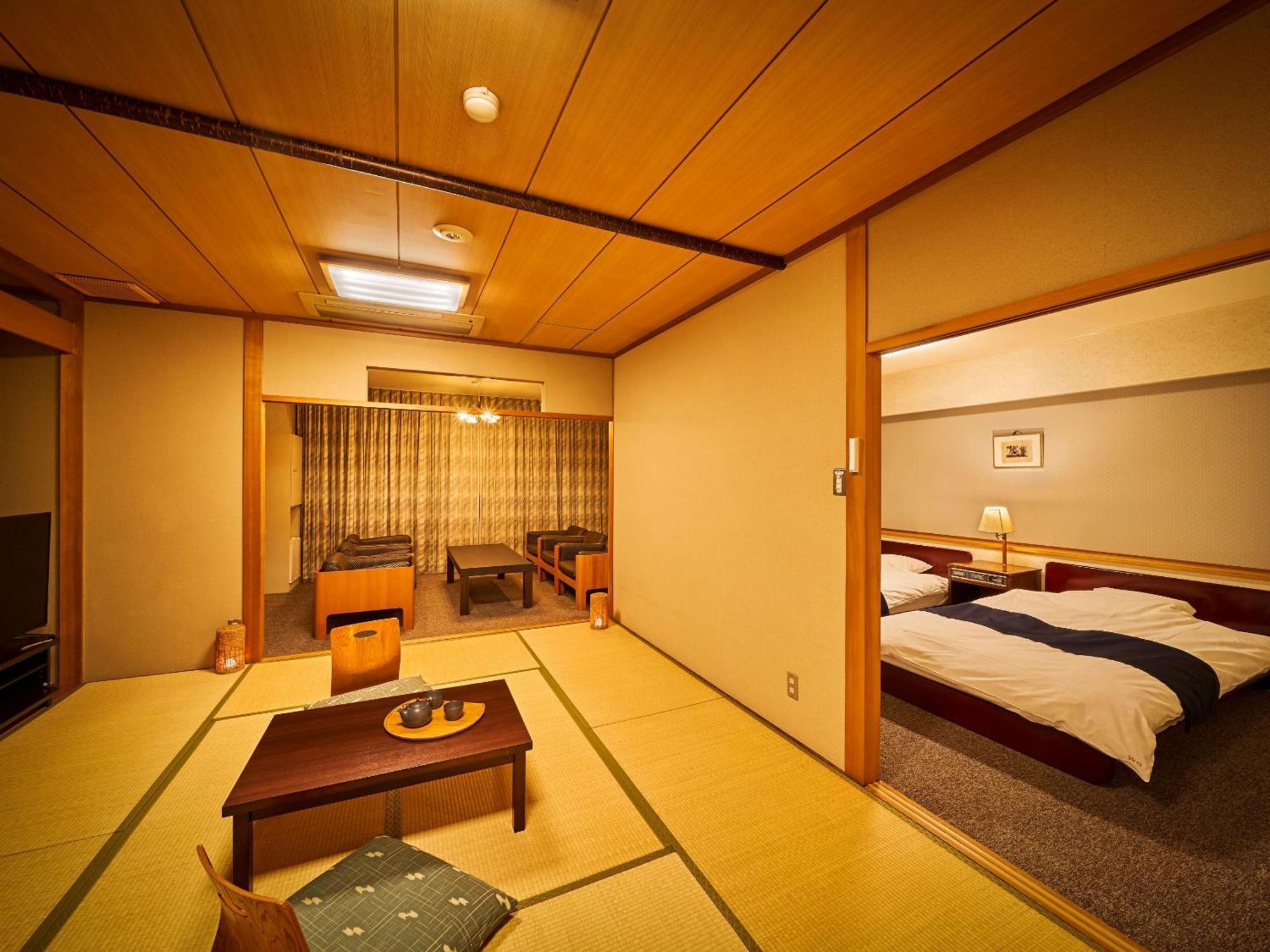 Ooedo Onsen Monogatari Dogo Hotel Macujama Kültér fotó