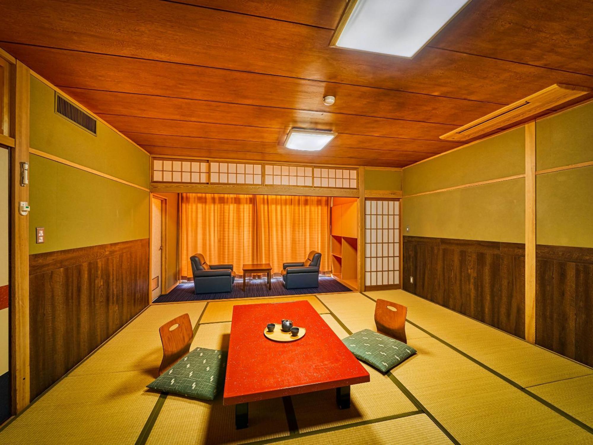 Ooedo Onsen Monogatari Dogo Hotel Macujama Szoba fotó