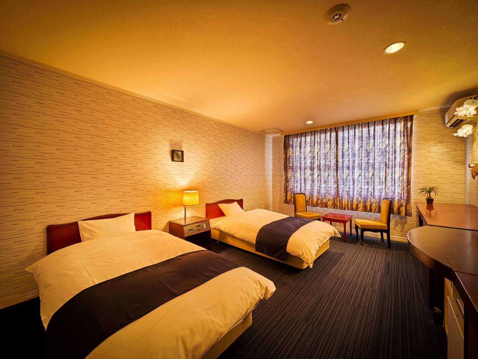 Ooedo Onsen Monogatari Dogo Hotel Macujama Szoba fotó