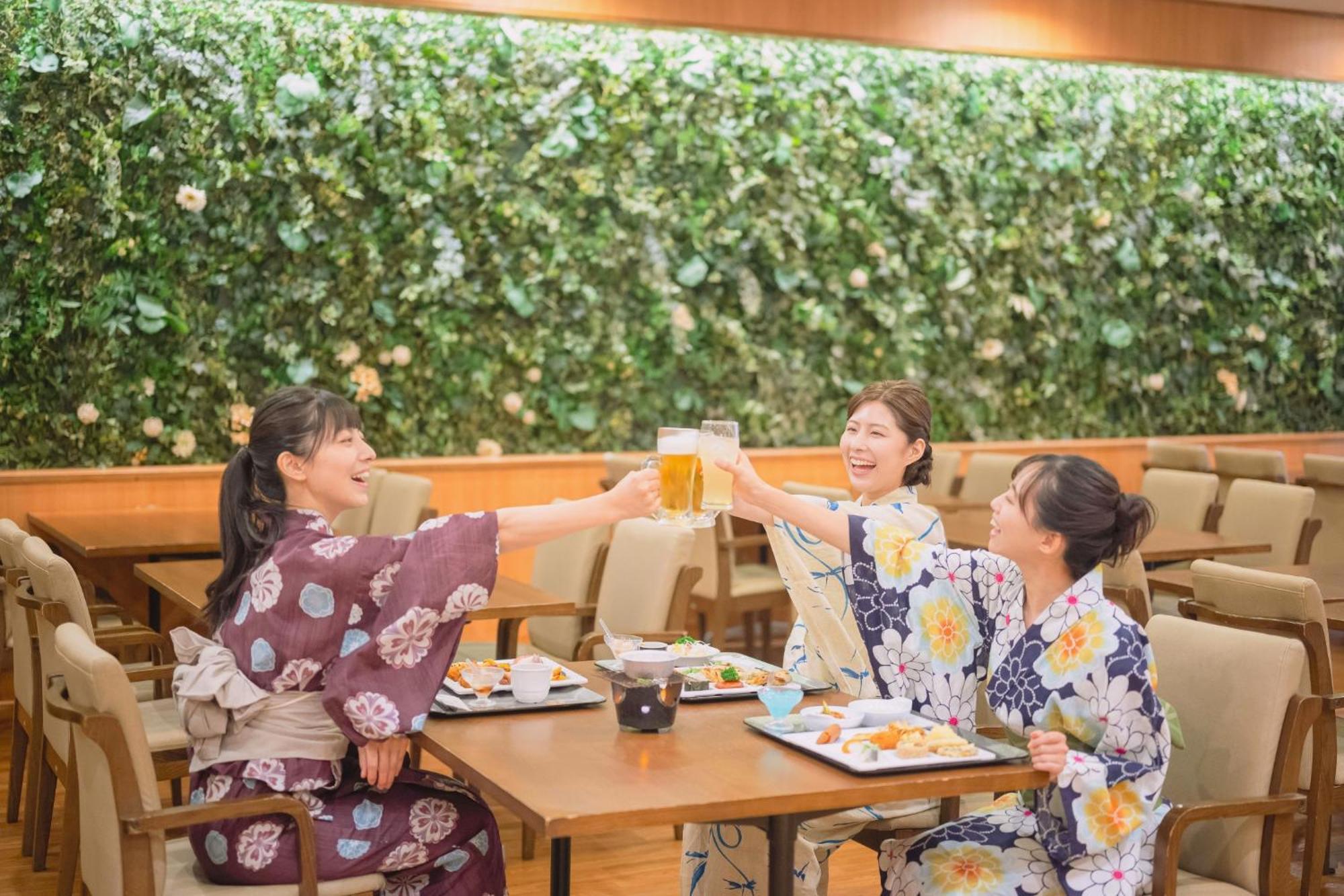 Ooedo Onsen Monogatari Dogo Hotel Macujama Kültér fotó