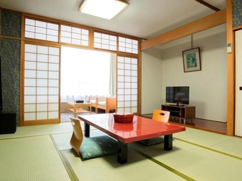 Ooedo Onsen Monogatari Dogo Hotel Macujama Kültér fotó